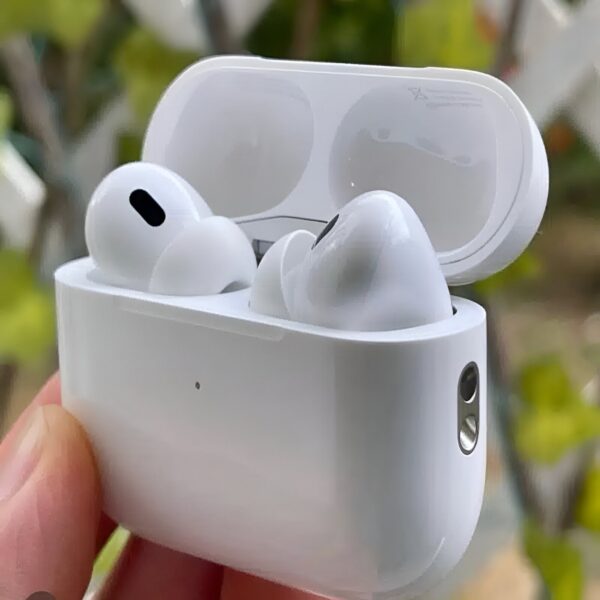 Airpod pro 2nd generation white usb c - Image 3