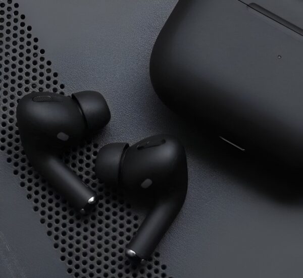 Airpods Pro black usb c - Image 2